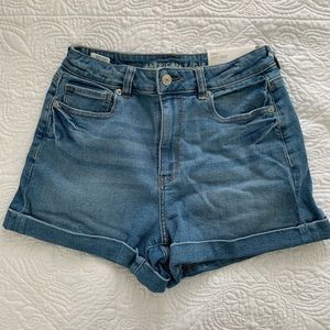 NWT american eagle denim mom shorts medium wash